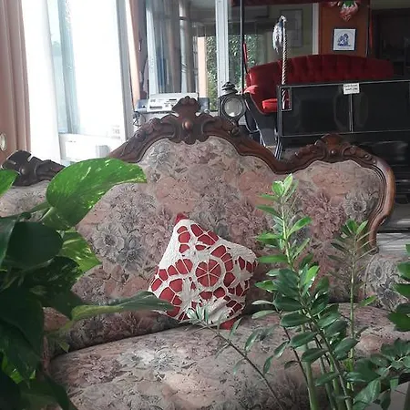 Hotell Parigi Castel San Pietro Terme