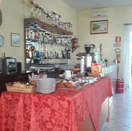 Parigi ホテル カステル・サン・ピエトロ・テルメ