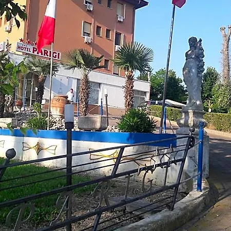 Parigi Hotel 3*