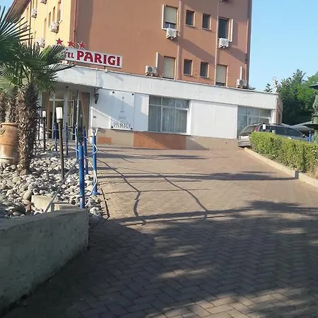 Parigi Hotel 3*