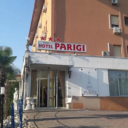Parigi Hotel 3*