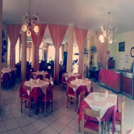 Hotel Parigi 3*