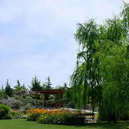 Parigi מלון קסטל סן פייטרו טרמה