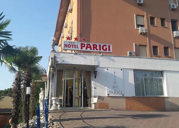Parigi Hotel 3*